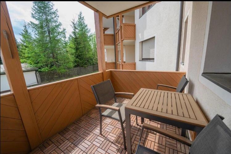 Familienapartment Sonne Und Schnee Kanzelhohe المظهر الخارجي الصورة