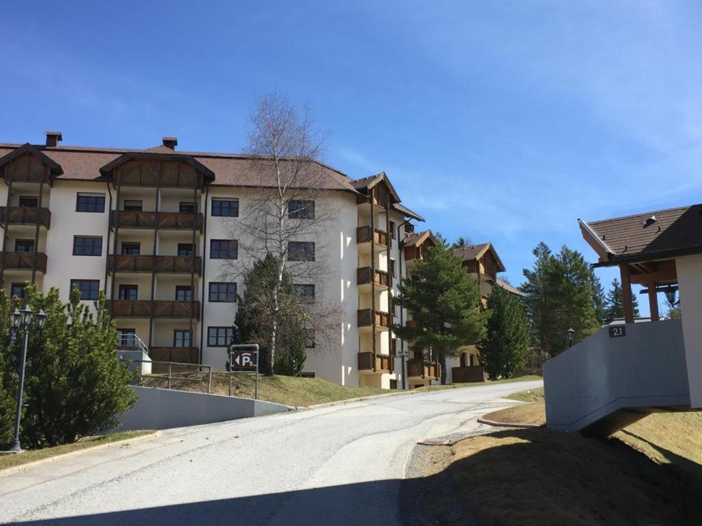 Familienapartment Sonne Und Schnee Kanzelhohe المظهر الخارجي الصورة